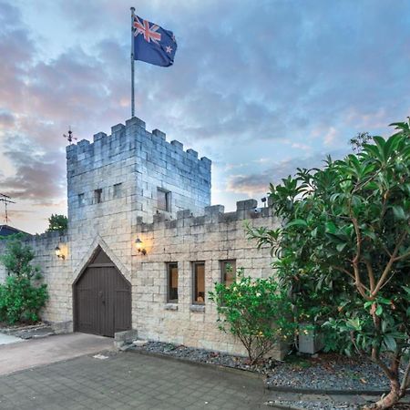 Unique Castle In Auckland Villa Exterior photo