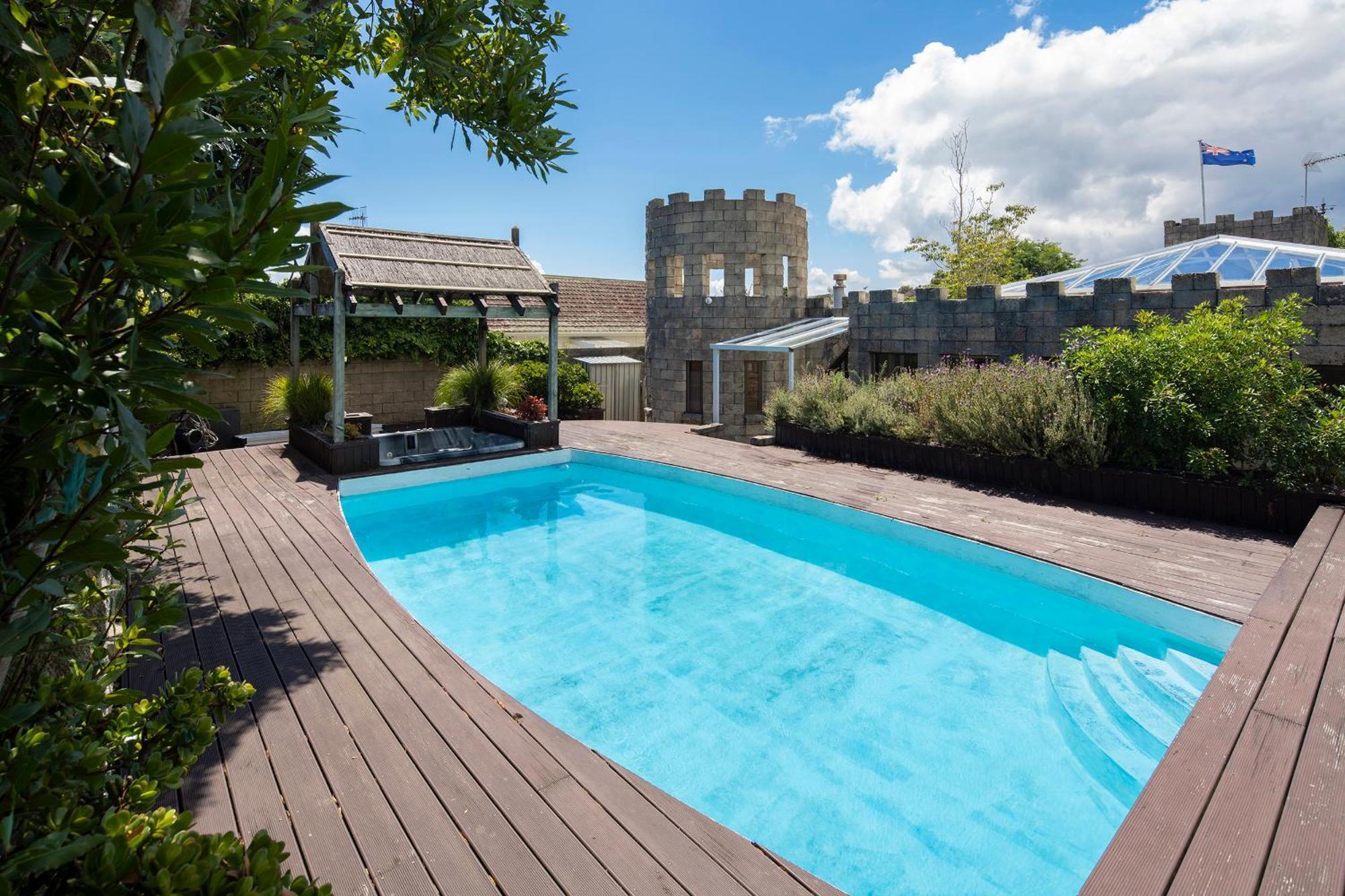 Unique Castle In Auckland Villa Exterior photo